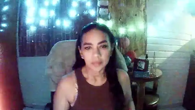 MiiaVelasquez online show from December 19, 4:19 am