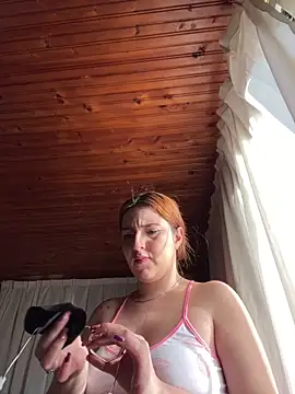 CoraVibes online show from March 20, 11:59 am