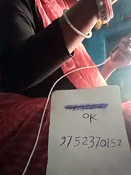 Snapshot of Radha8080 chatting on October 4, 8:34 am Radha8080 online show from October 4, 8:34 am