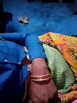 Snapshot of Radha8080 chatting on October 5, 8:07 pm Radha8080 online show from October 5, 8:07 pm