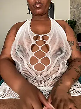 Snapshot of fatpussydallx chatting on May 15, 7:48 am fatpussydallx online show from May 15, 7:48 am
