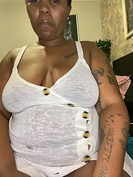 Snapshot of fatpussydallx chatting on May 15, 7:54 pm fatpussydallx online show from May 15, 7:54 pm