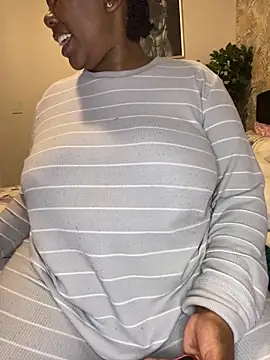 Snapshot of fatpussydallx chatting on June 10, 6:51 pm fatpussydallx online show from June 10, 6:51 pm