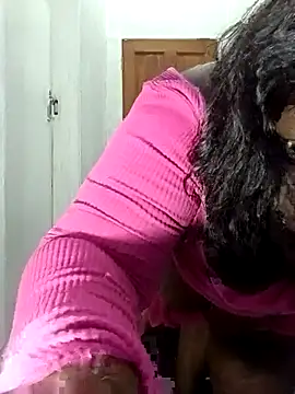 Snapshot of ASSQUEEN37Xx chatting on April 21, 8:01 pm ASSQUEEN37Xx online show from April 21, 8:01 pm