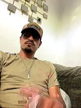 Snapshot of Arce92 chatting on October 21, 11:27 pm Arce92 online show from October 21, 11:27 pm