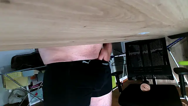 Snapshot of michaelm1983 chatting on September 16, 7:42 am michaelm1983 online show from September 16, 7:42 am