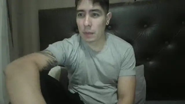 Snapshot of 9999Alez chatting on June 16, 3:20 am 9999Alez online show from June 16, 3:20 am