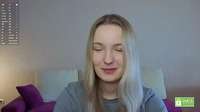 Snapshot of HongTomczak chatting on May 4, 7:37 am HongTomczak online show from May 4, 7:37 am
