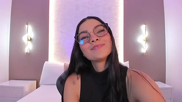 emily tolson online show from February 2, 7:23 pm