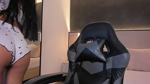 emily tolson online show from March 10, 3:00 am