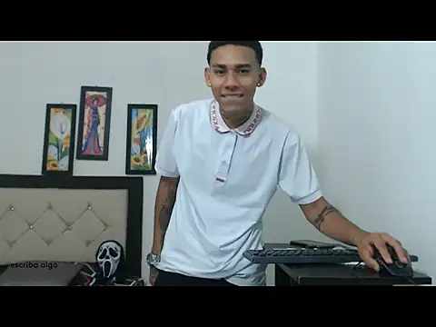 sebasbight online show from November 3, 10:10 pm