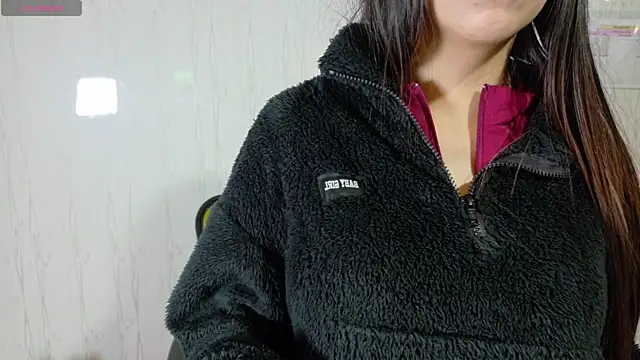 Snapshot of Sophi_Thaylorr chatting on September 17, 1:13 pm Sophi Thaylorr online show from September 17, 1:13 pm