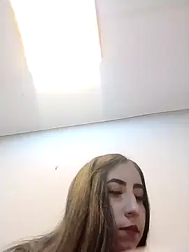 Snapshot of Sophi_Thaylorr chatting on October 22, 1:22 pm Sophi Thaylorr online show from October 22, 1:22 pm