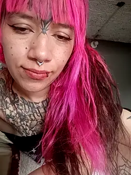 Snapshot of Meganhynde chatting on September 19, 9:37 pm Meganhynde online show from September 19, 9:37 pm