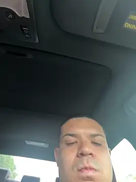 YadielPublic online show from September 13, 7:35 pm