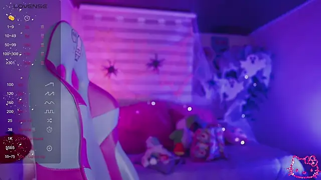  chloe moons  online show from October 10, 11:26 pm