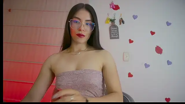 Snapshot of sasha_jonne chatting on May 12, 2:08 am sasha jonne online show from May 12, 2:08 am