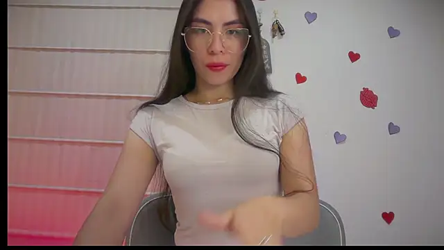 Snapshot of sasha_jonne chatting on May 26, 2:07 am sasha jonne online show from May 26, 2:07 am