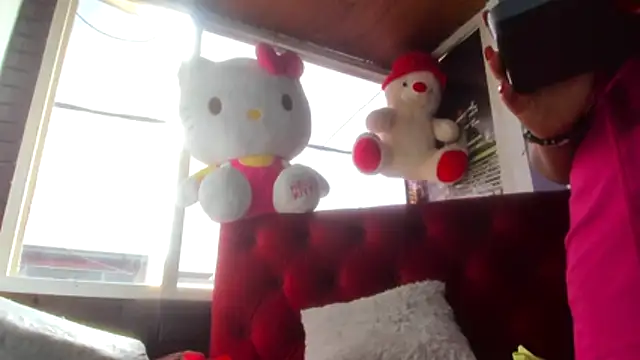 teilor dreamse online show from November 29, 4:43 pm