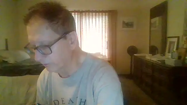 Snapshot of camminmichaellll chatting on September 17, 7:04 pm camminmichaellll online show from September 17, 7:04 pm