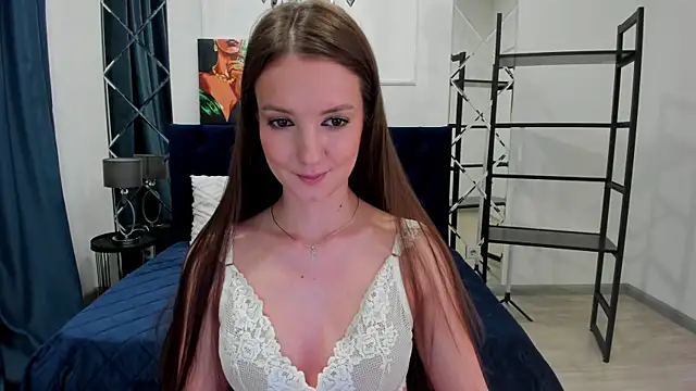 Snapshot of LoraSunnyy chatting on May 4, 8:32 am LoraSunnyy online show from May 4, 8:32 am