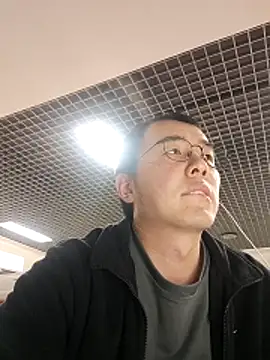 Snapshot of nnnnnan9527 chatting on February 28, 6:47 am nnnnnan9527 online show from February 28, 6:47 am