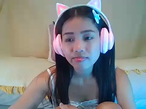 Snapshot of AnnewithanE chatting on September 21, 4:03 am AnnewithanE online show from September 21, 4:03 am