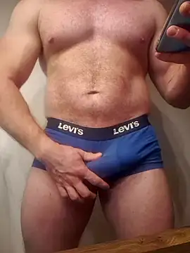 AlphaGymMale online show from November 16, 1:11 am