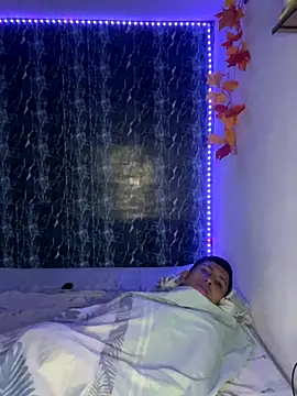 Snapshot of Alejandro_BigCock22 chatting on September 27, 2:27 am Alejandro BigCock22 online show from September 27, 2:27 am