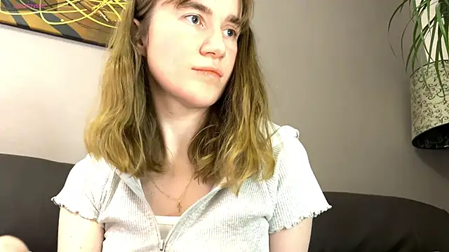 velina   online show from October 4, 8:29 pm