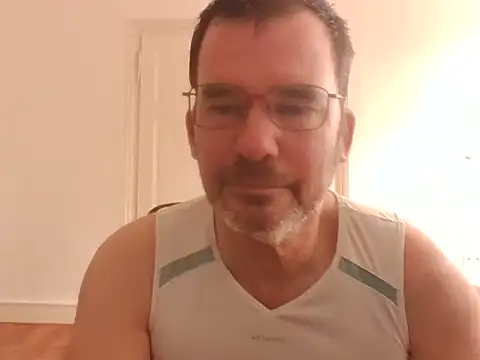 Snapshot of stallionrider88 chatting on April 3, 12:14 pm stallionrider88 online show from April 3, 12:14 pm