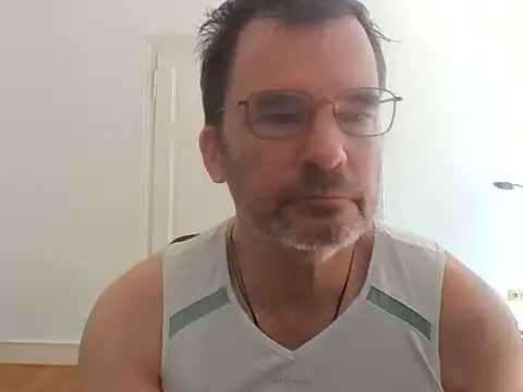 Snapshot of stallionrider88 chatting on May 1, 9:47 am stallionrider88 online show from May 1, 9:47 am