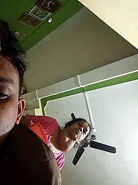 Snapshot of Nihaal17 chatting on October 4, 5:44 pm Nihaal17 online show from October 4, 5:44 pm