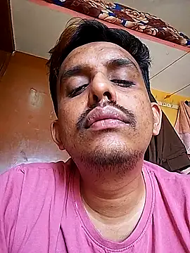 Snapshot of Nihaal17 chatting on October 19, 7:31 am Nihaal17 online show from October 19, 7:31 am