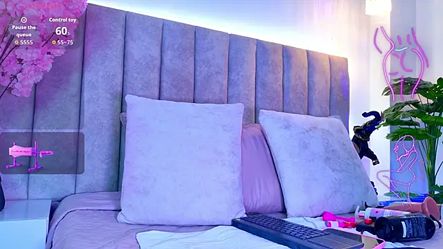 GabbieMonson online show from October 3, 4:15 pm