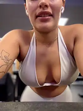 Snapshot of Risky_Workouts chatting on March 2, 8:54 am Risky Workouts online show from March 2, 8:54 am