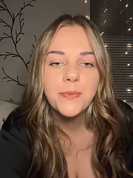 Snapshot of ItsLxsa chatting on September 28, 8:58 pm ItsLxsa online show from September 28, 8:58 pm