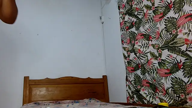 69smallstar online show from February 12, 6:36 pm