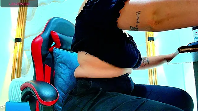 anapau cooper online show from April 17, 4:59 am