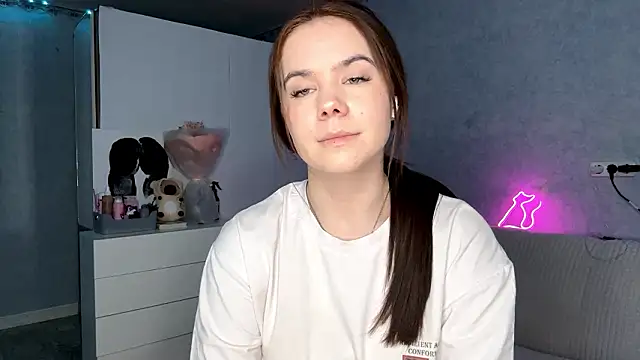 Lia rise online show from March 1, 1:13 pm