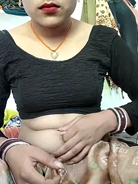 Snapshot of CUTE-003 chatting on October 15, 8:47 am CUTE-003 online show from October 15, 8:47 am