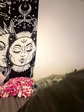 xoxokayy18 online show from January 9, 8:17 am