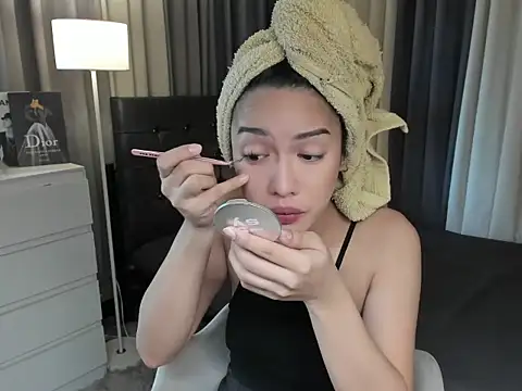 Blaire Samantha online show from December 4, 6:55 am