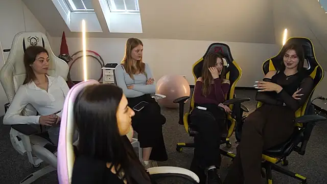  Lili 054 online show from October 2, 10:22 am