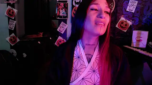 Snapshot of lilithword chatting on October 27, 1:04 pm lilithword online show from October 27, 1:04 pm