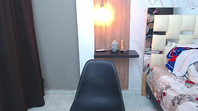 Snapshot of miss_leidy_ chatting on September 8, 9:36 pm miss leidy online show from September 8, 9:36 pm