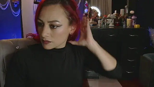 MeganBrown4 online show from March 18, 2:04 am