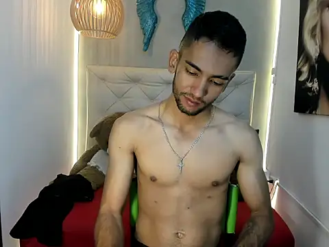 MaicolParker  online show from March 19, 12:53 pm