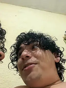 Snapshot of Casal-foda_braba chatting on June 14, 9:50 pm Casal-foda braba online show from June 14, 9:50 pm