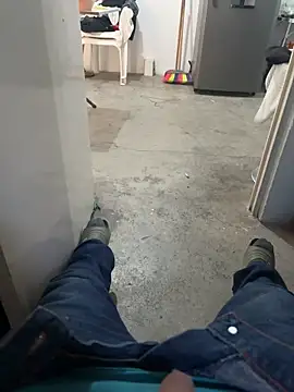 Snapshot of cfomega4592 chatting on October 31, 10:44 pm cfomega4592 online show from October 31, 10:44 pm